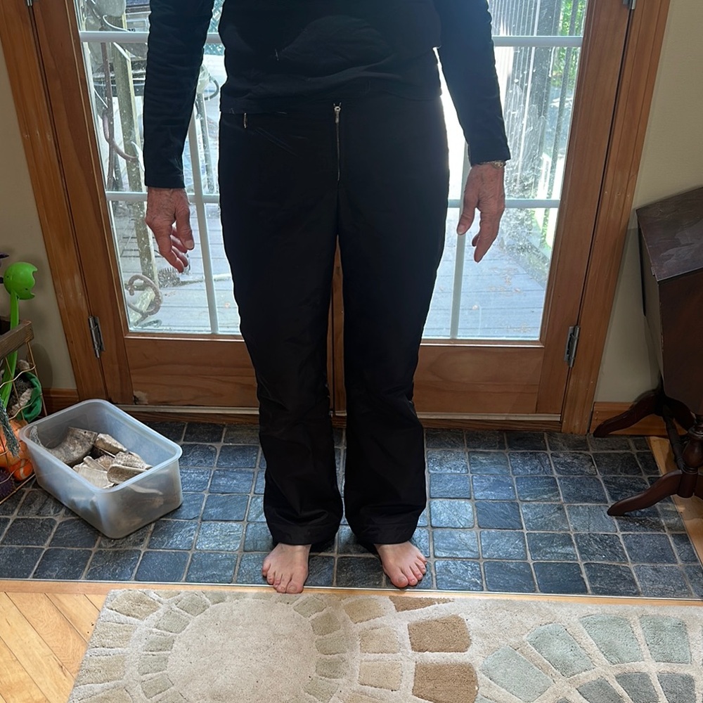 Black insulated ski Pants with Elastic Powder Cuffs and Tapered Legs